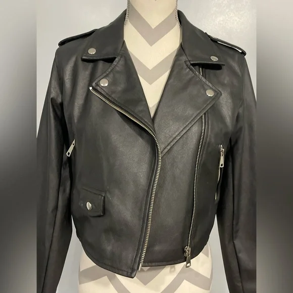 PrettyLittleThing Black Leather Biker Jacket - Picture 9 of 12